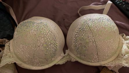 Victoria’s Secret bra