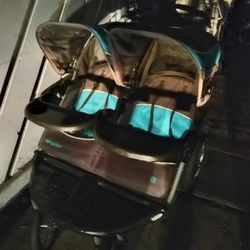Navigator Double Stroller