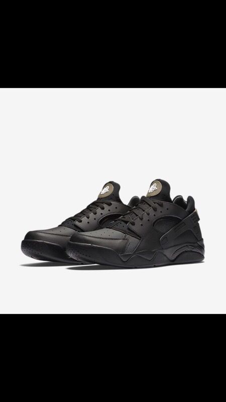 Nike Black huarache size 10