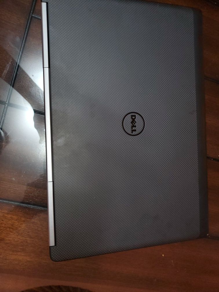 Dell laptop precision 7720