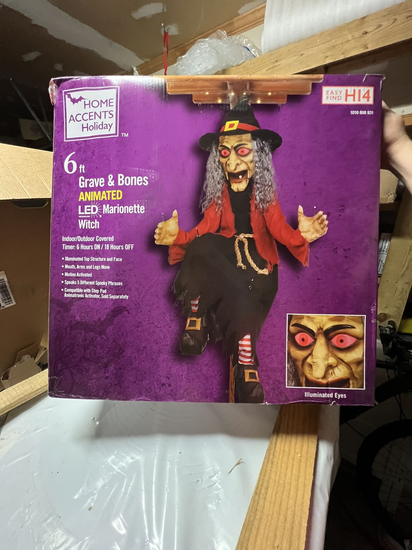 Home accents 6ft Grave And bones Animated Led Marionette Witch