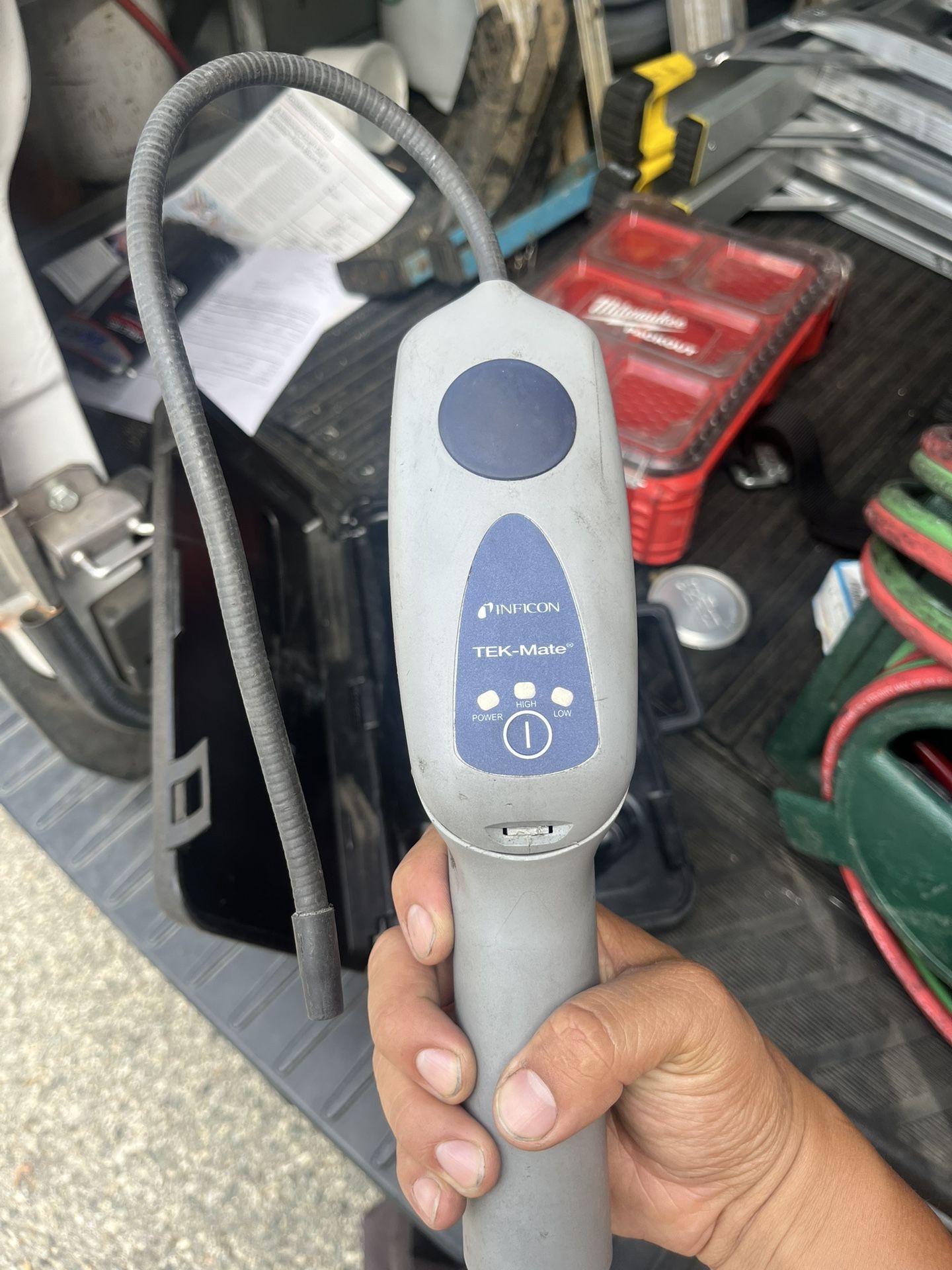 Inficon Leak Detector