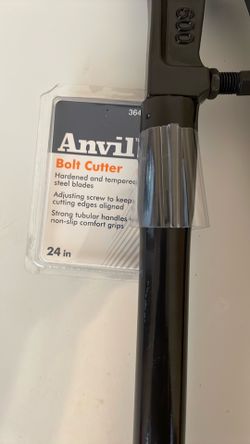 Anvil bolt cutter