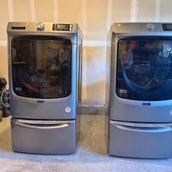 MAYTAG Washer And Dryer Set with Pedestal