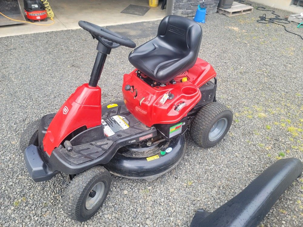 Craftsman R1000 RER Riding Lawnmower 30"