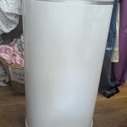 Prince Lionheart Diaper Pale Garbage Can