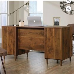 Pemberly Row Computer Desk – Grand Walnut
