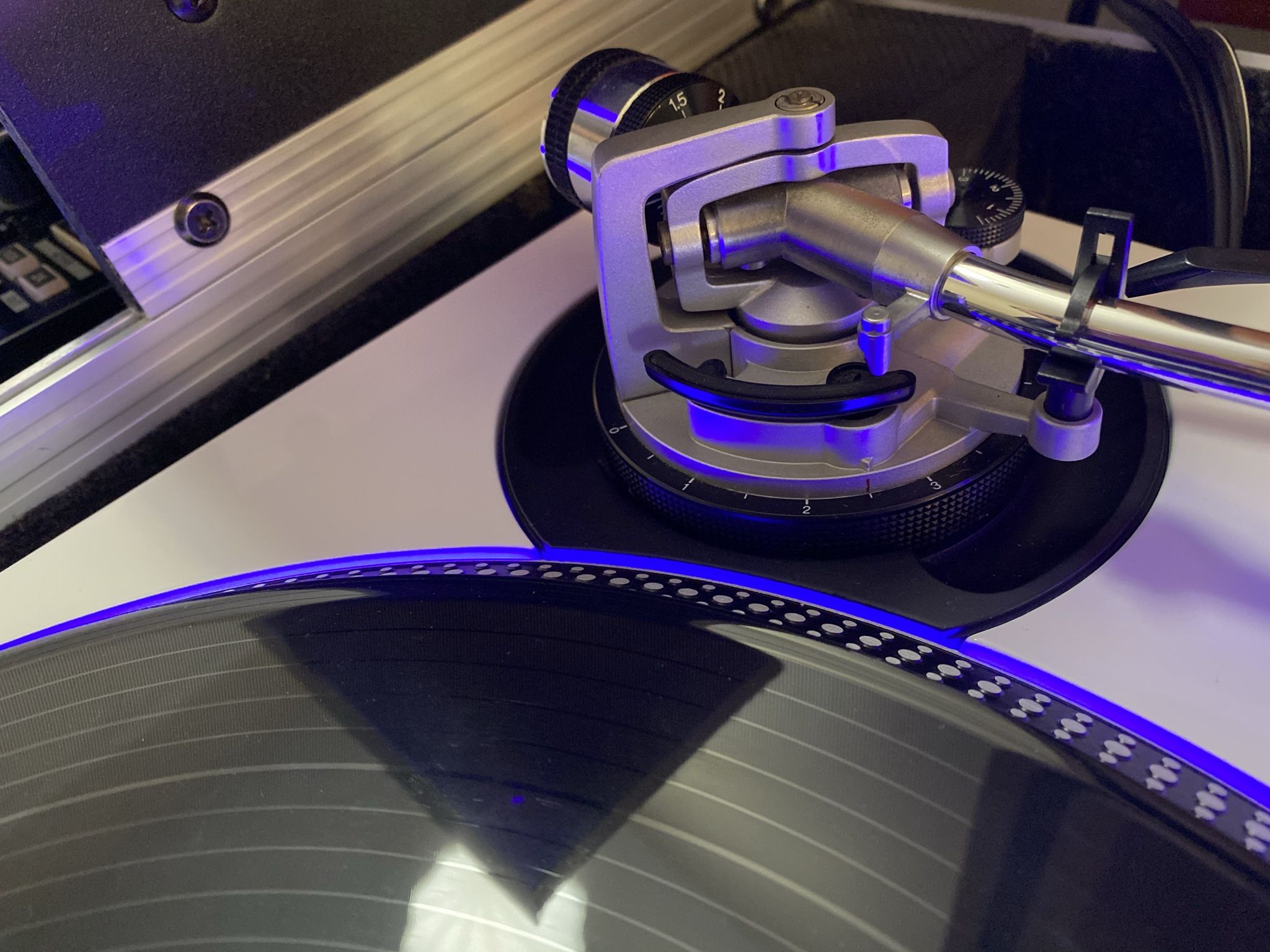 Technics Sl1200mk2 Beautiful Gloss White Pro Dj turntables!!! for Sale