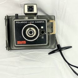 Polaroid Land Camera Square Shooter, 1971-72 Vintage Model w Strap