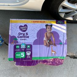 Parents Choice Diapers Size 5 -    162 Count 