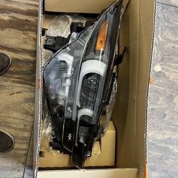 22-23 Mazda Cx-5 Right Headlamp 