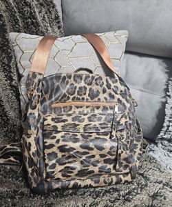 Cheetah back pack non brand