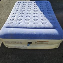 Intex Air Matress Queen
