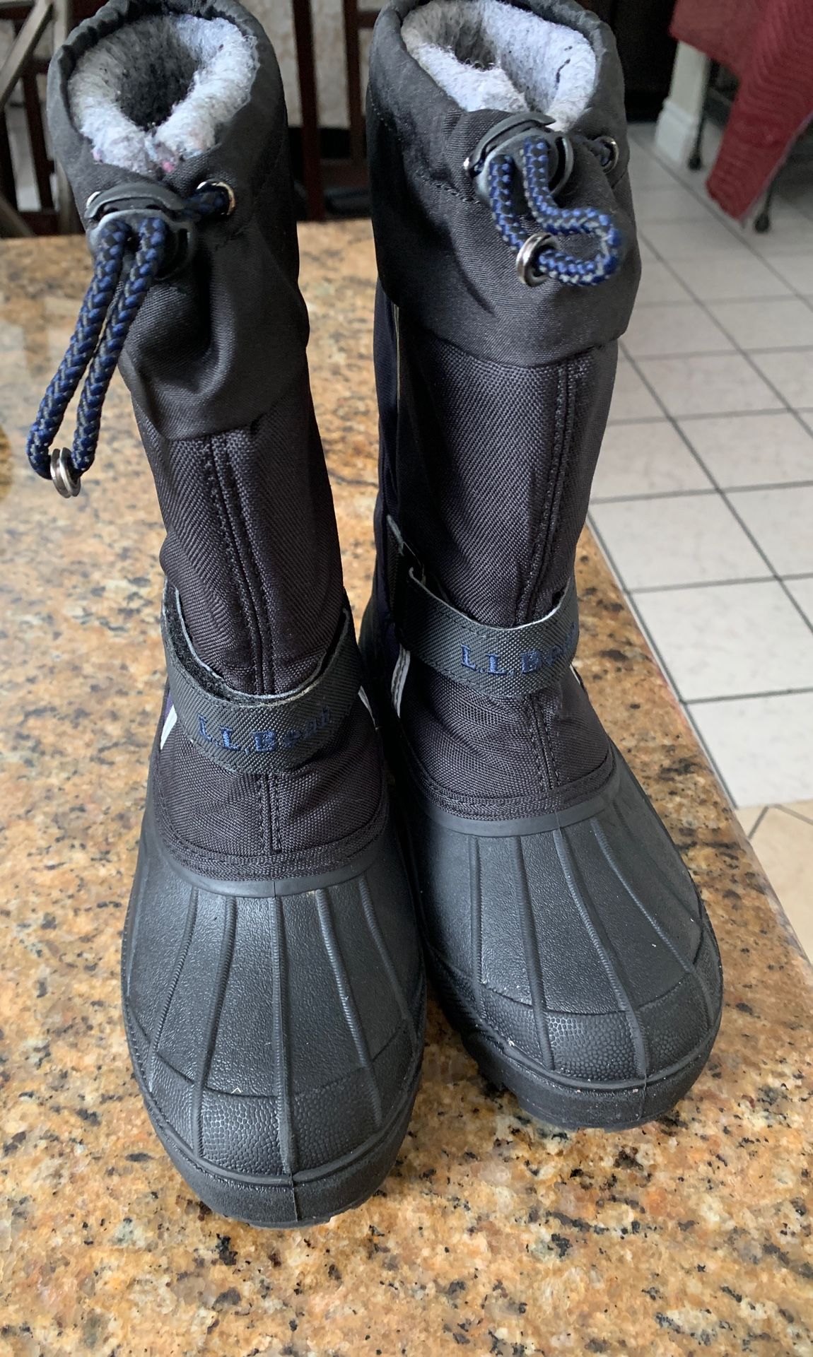 Snow or rain boots kids size 13c