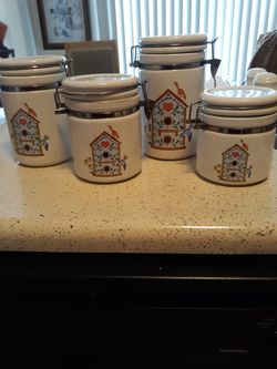 Canisters 4 pieces