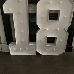 Light Up Number 18 