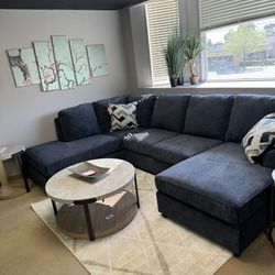Albar Place Cobalt 2pc Sectional w/ LAF Corner Chaise