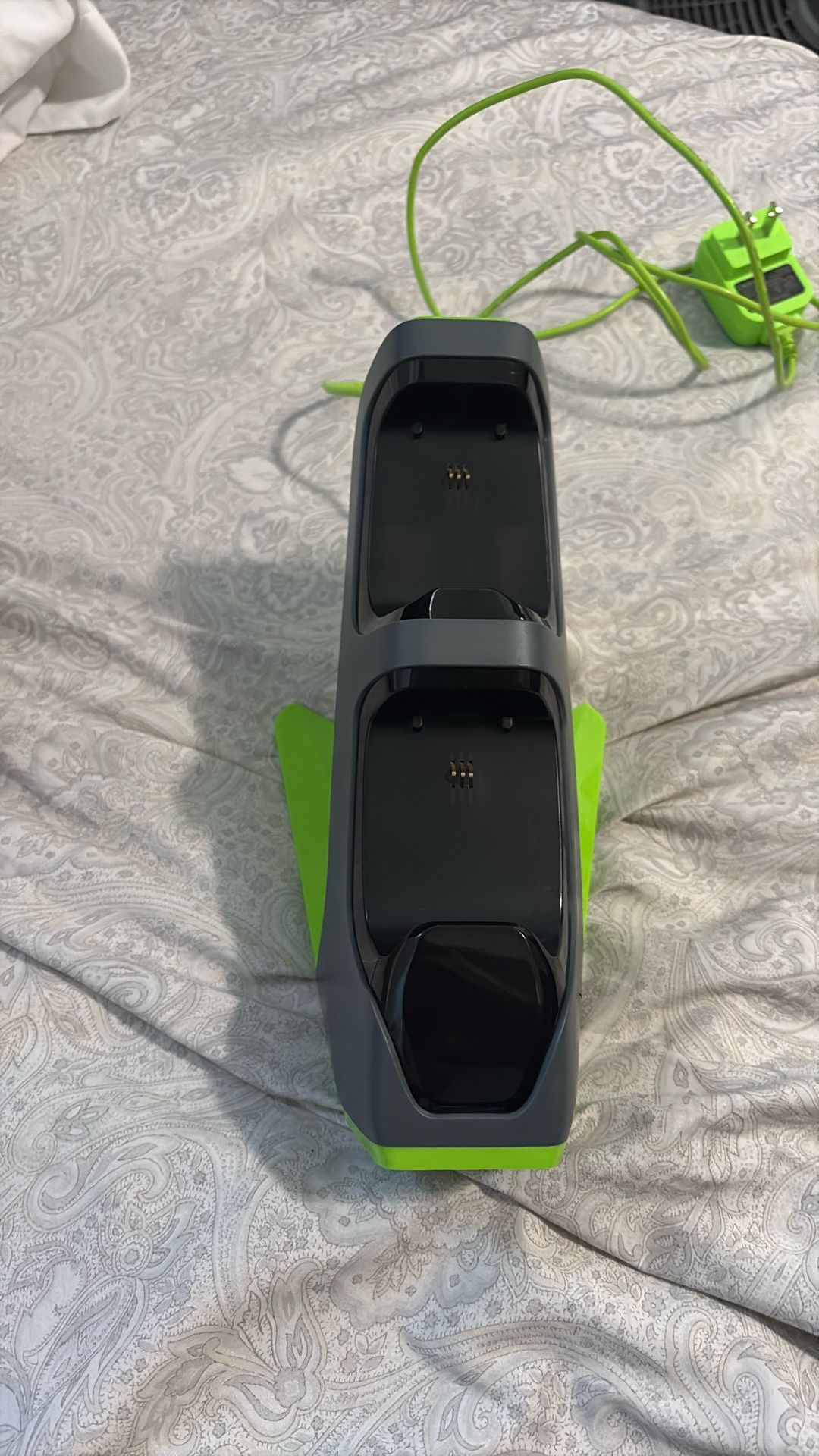 Bionik Xbox Controller Power Stand 