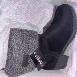 Discovery Comfort Company Black Boots