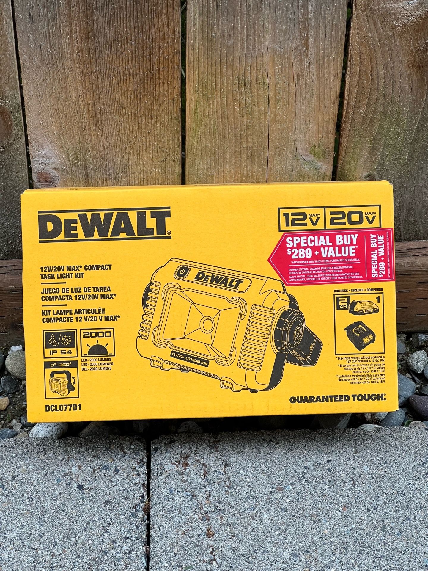 DEWALT 20-Volt MAX Lithium-Ion Compact Cordless Task Light with 2.0 Ah Battery and Charger