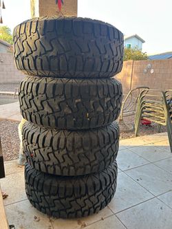 F250 17in wheels + 33x12.50R17LT