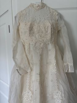 Wedding gown