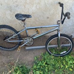 Free Agent Bmx Bike 