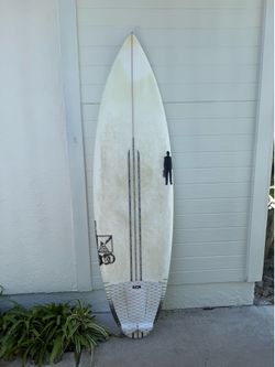 Proctor “velocimonsta” 5’11 34L surfboard