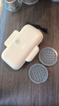 Dash Ceramic Waffle Maker