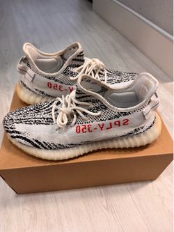 Yeezys Zebra