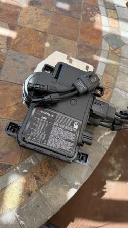 Enphase IQ8 Microinverter (IQ8-72-M-US) Used