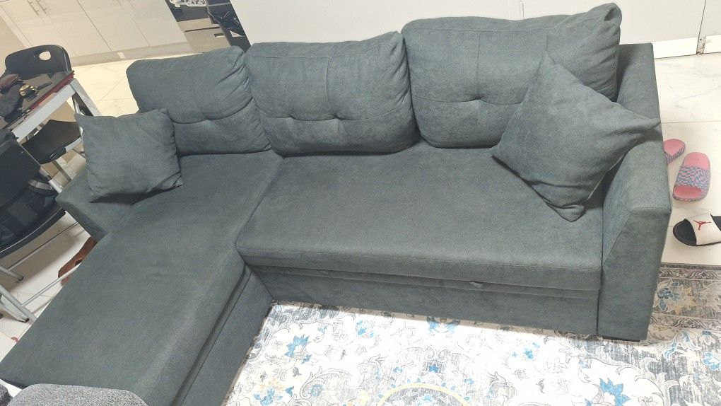 82 Inch Gray Reversible Sleeper Sofa & Chaise