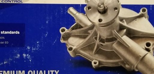 Ford Explorer 2000 5.0 Water Pump