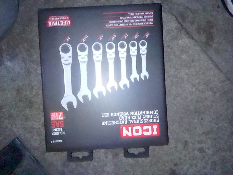 π₯ NEW ICON Professional Tool Sets β Ratcheting Wrenches, 1/4β Flex Head Ratchet, 41pc Tap & Die (94102)