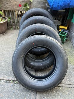 Set Of 4 Tires For Toyota Tacoma