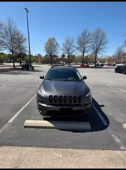 2017 Jeep Cherokee Sport