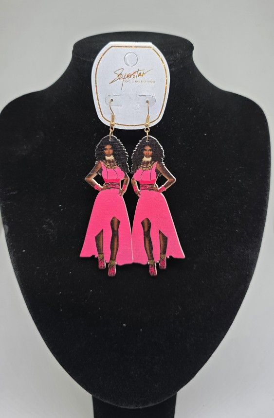Women African Ebony Model Dangle Pierced Earrings Hot Pink Dress
