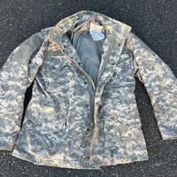 Military Surplus M65 Camo Field Jacket, Medium Regular 