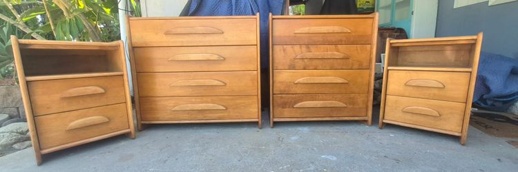 Refurbished Templeton vermont maple  mid century bedroom set from panorama city