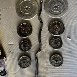 Weights Plates.   /.      Curl Bar.        90 Dollars 
