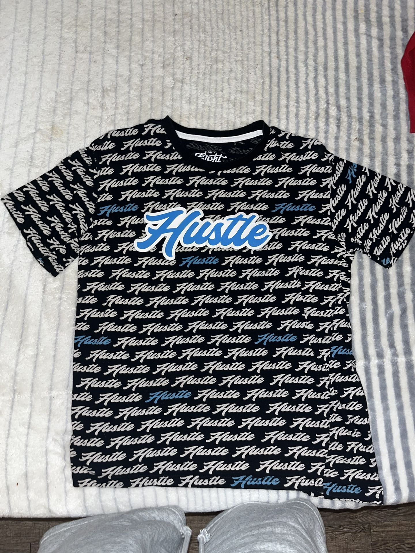 HUSTLE MEDIUM T-SHIRT