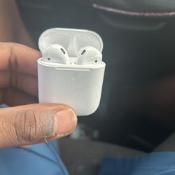 AirPod 2nd Generation White Bluetooth Earbud 