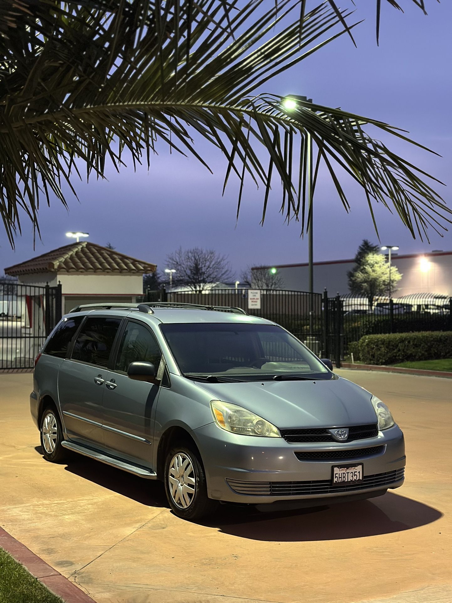 2004 Toyota Sienna