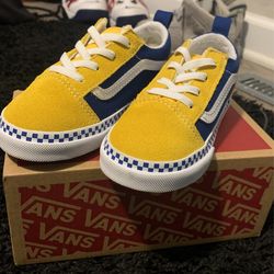 Old School Elastic Vans