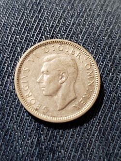 1944 Great Britian Six Pence Silver Coin!