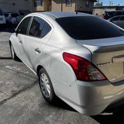 2015 Nissan Versa