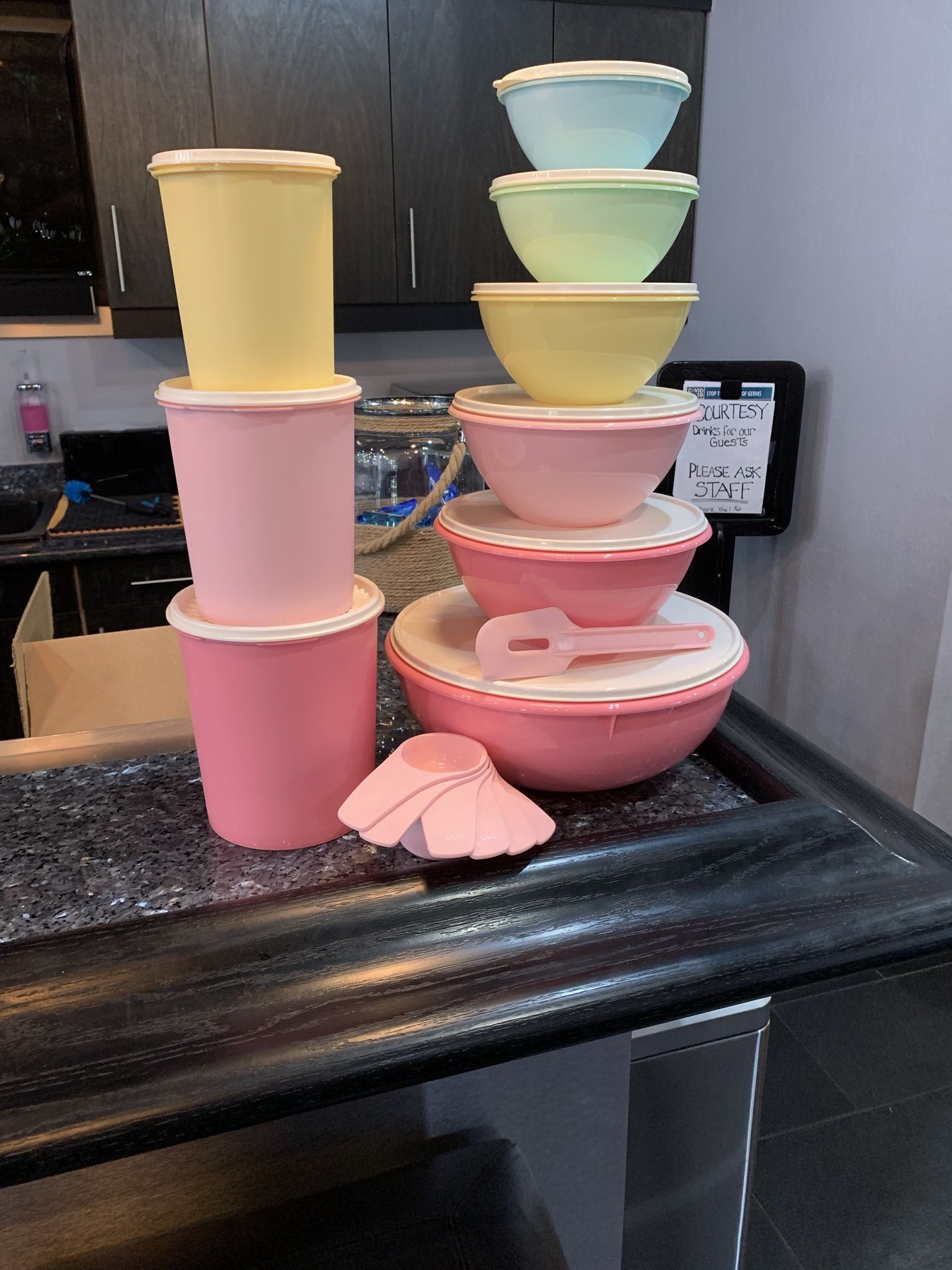 Vintage Tupperware Nesting Canisters Set Of 3 for Sale in Mountlake  Terrace, WA - OfferUp