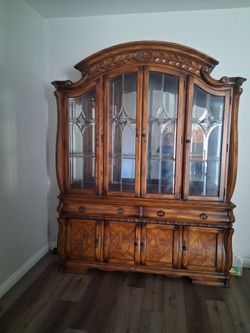 Cabinet and table