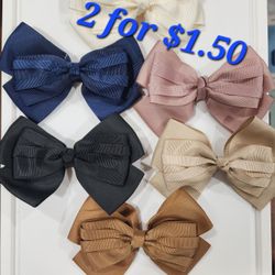 Bows - Moños $ .50 