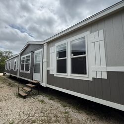 4 Bed 2 Bath W/ Second Living Area!